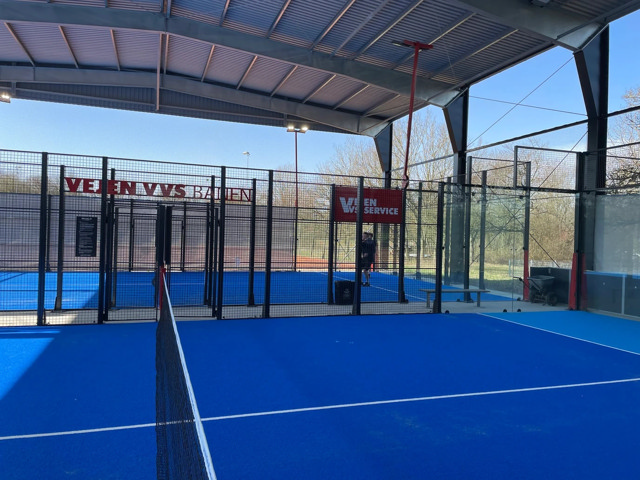Udforsk Winther Sport & Fritids udvalg af overdækkede padelbaner